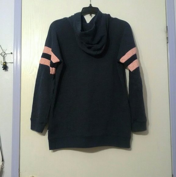 Abercrombie Kids hoodie Never used just washed! - Picture 2 of 4
